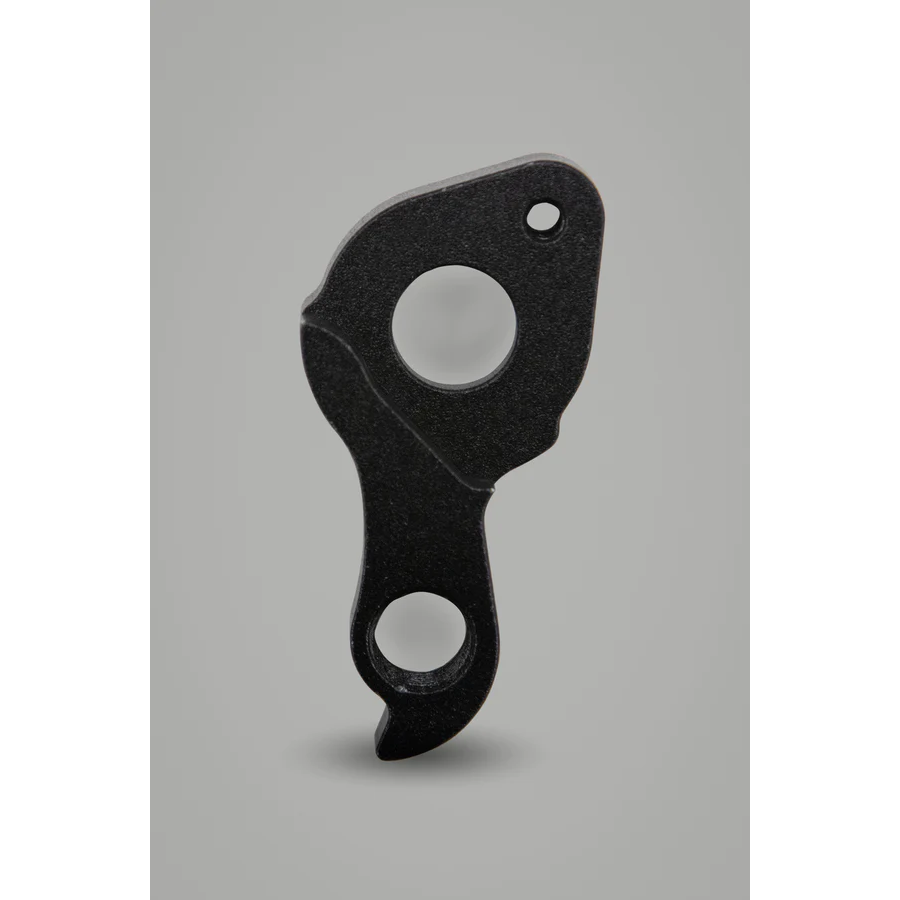 CURVE GMX HANGER